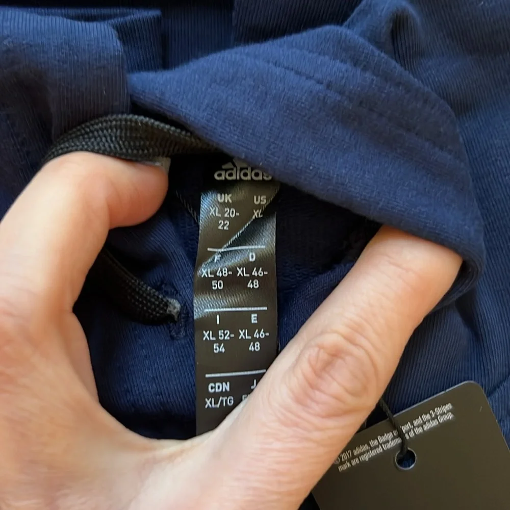 NEW—Adidas Women’s Lightweight Hoody - Picture 6 of 6